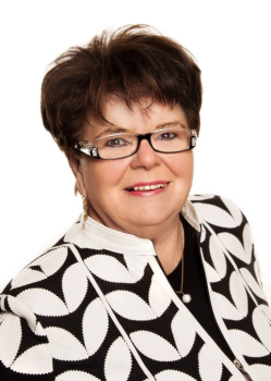 Frau Hedwig Pruin